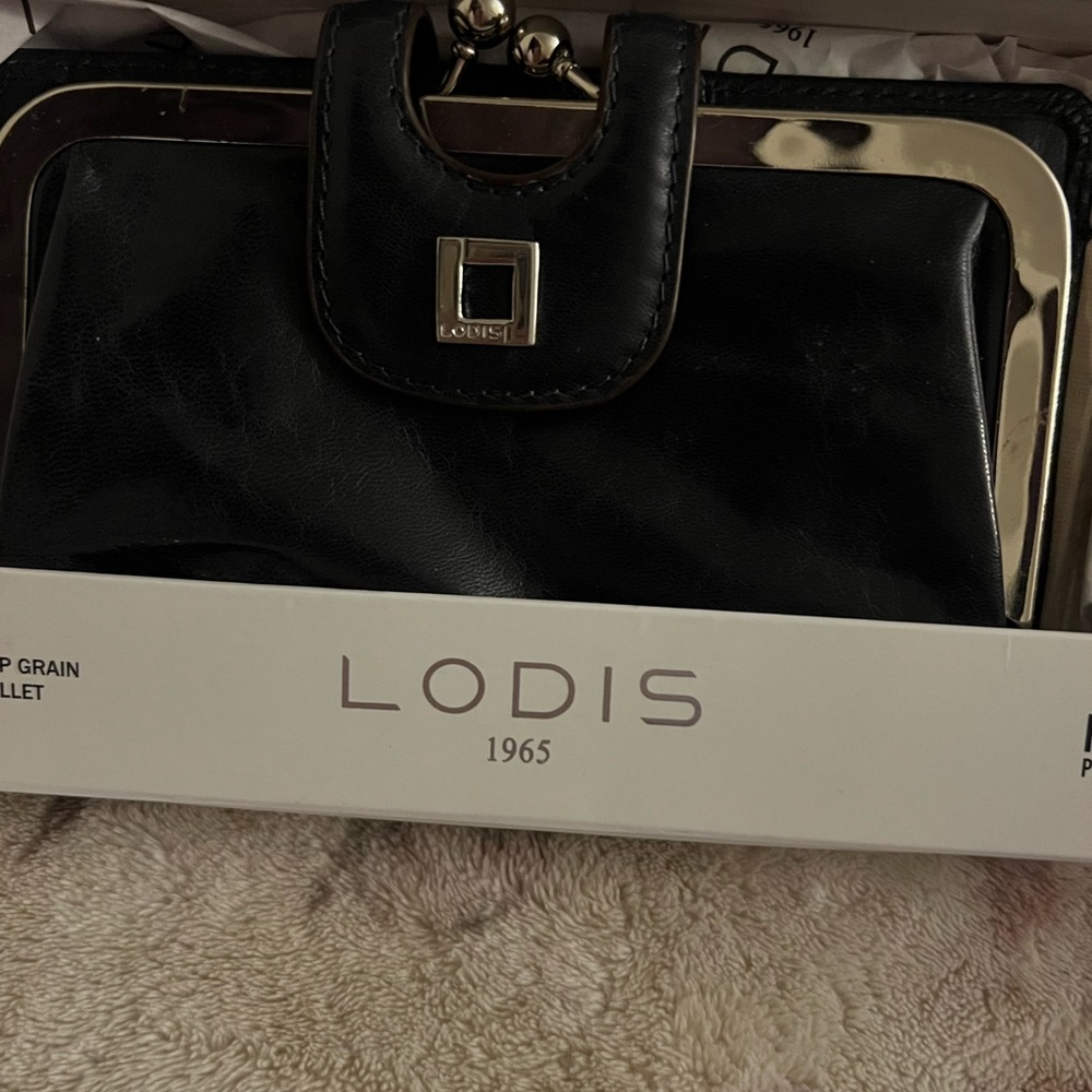 Lodis leather wallet new in box